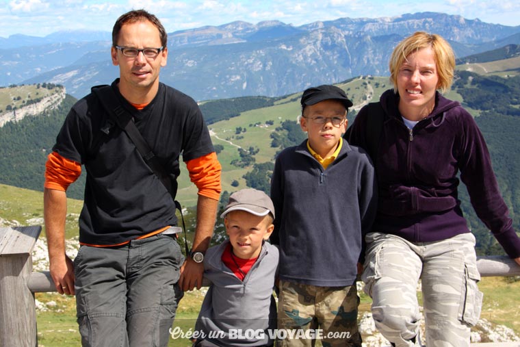 Vacances en famille : pour partager ses photos, mieux vaut éviter les réseaux sociaux