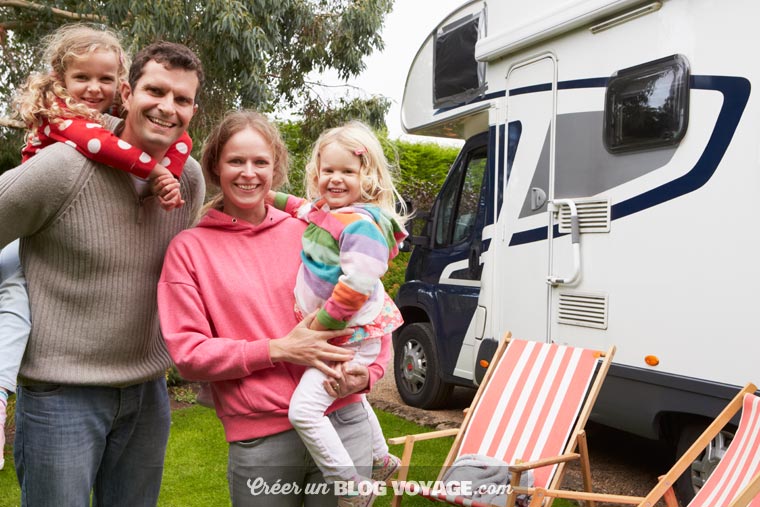 Comment créer un blog voyage ? Beaucoup de familles éprouvent le besoin de partager à distance ou de retour de leurs vacances