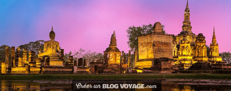Phra Nakhon est un quartier du centre de Bangkok, en Thaïlande. Il définit le centre de la ville. Son périmètre inclut l'île Rattanakosin et la palais royal de Bangkok