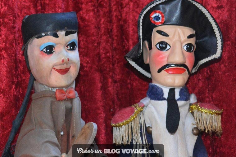Vous trouverez des kiosques proposant le spectacle de Guignol dans plusieurs arrondissements